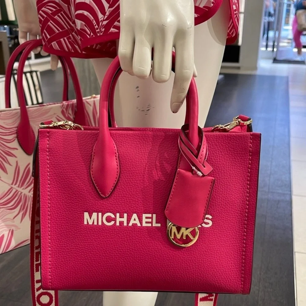 MICHAEL KORS
Mirella Small Pebbled Leather Crossbody Bag Tote
Electric Pink - Picture 1 of 16